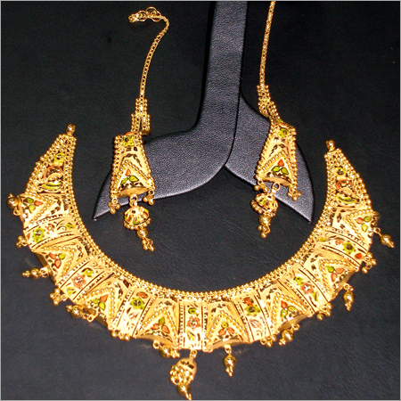 Designer-Gold-Necklace-Set