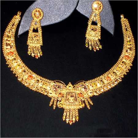 Gold-Jewellery-Set