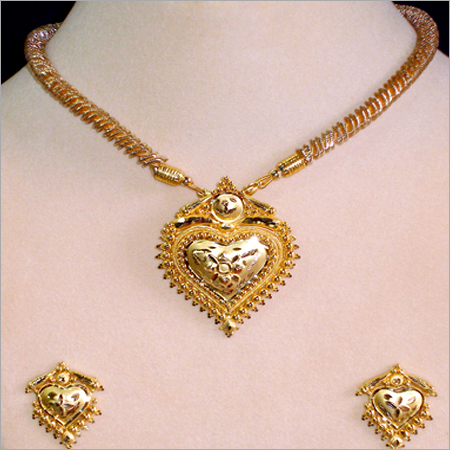 Pure-Gold-Necklace